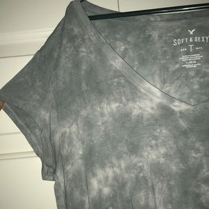 American Eagle Outfitters Tops - American Eagle Green/White Tie-Dye V-Neck American Eagle Outfitters Tops - American Eagle Green/White Tie-Dye V-Neck